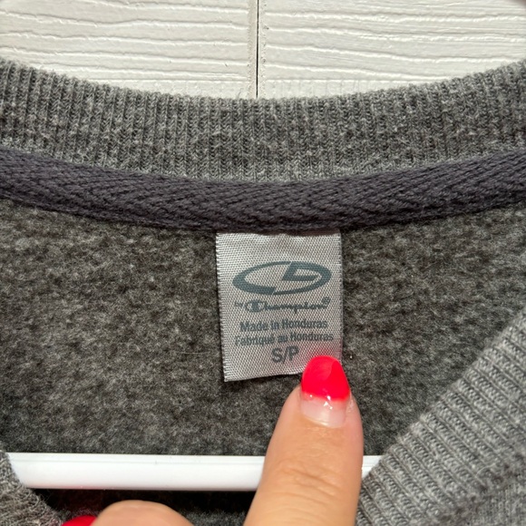 CHAMPION Unisex Gray Long Sleeve Pullover Sweater Sweatshirt Crewneck - size S - Picture 3 of 4